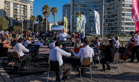 Conciertos itinerantes de verano recorren con gran éxito los barrios de Viña del Mar